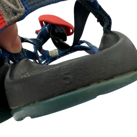 CHACO ZX/1 big kid size 5 Sandals adjustable strap - Picture 3 of 4